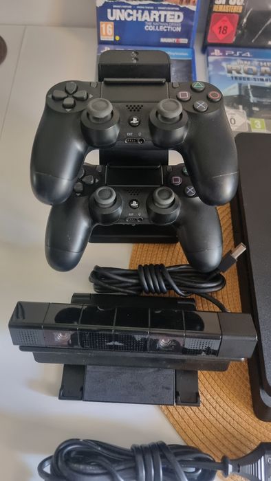 Divertisment distracție cu PS4 cu accesorii full best