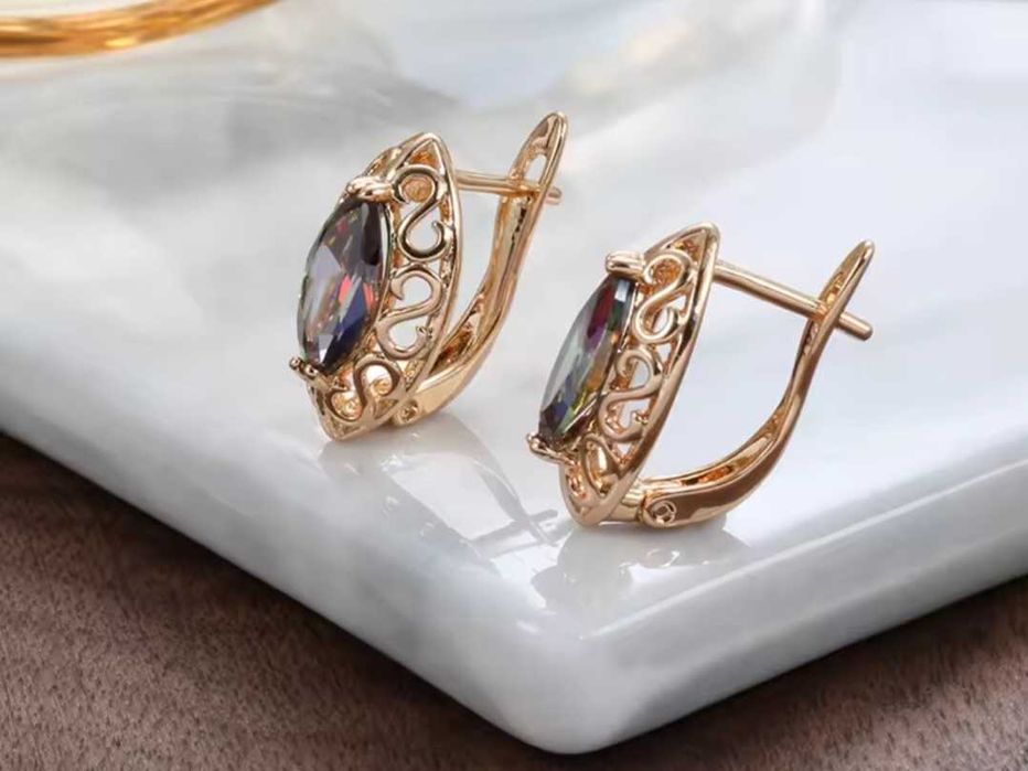 GP7, cercei placati aur 14k, noi/marcati, zirconiu cameleonic, superbi