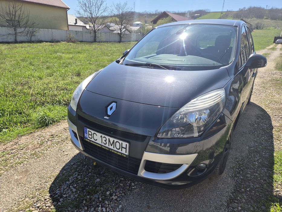 Vand/ schimb Renault Scenic 1.5 diesel 110 cp euro 5 model 2012