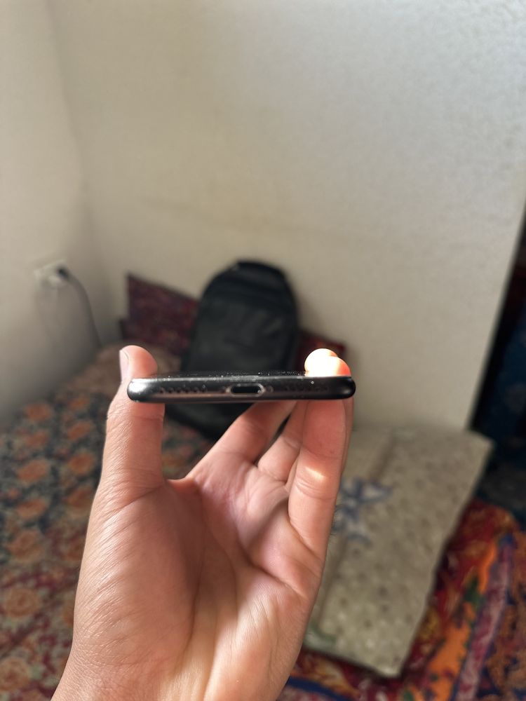 Iphone 7 , 32 GB