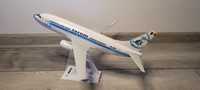 Macheta avion Boeing 737 TAROM model aniversar YR-BGG