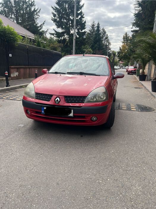 Renault CLIO-2004
