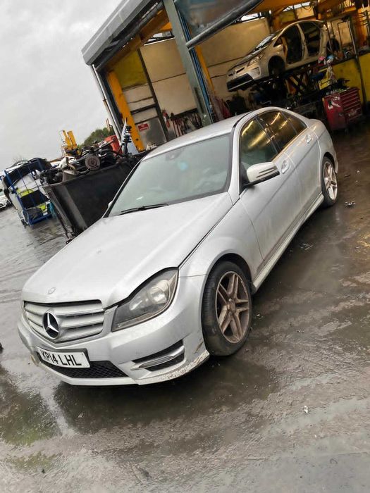 Dezmembrez Dezmembrari Mercedes C class w204 C250 2.2 cdi om651 2014