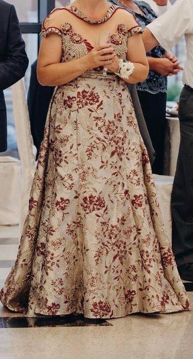 Vând rochie de gală