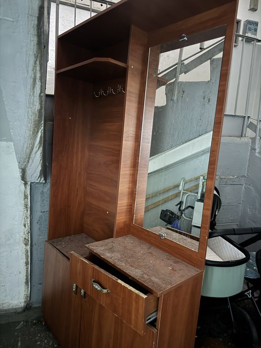 Прихожка в хорошем состояний