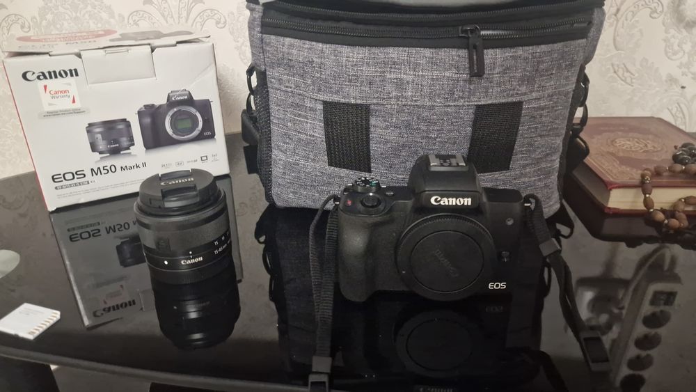 Продам фотокамеру Canon EOS M50 Mark 2