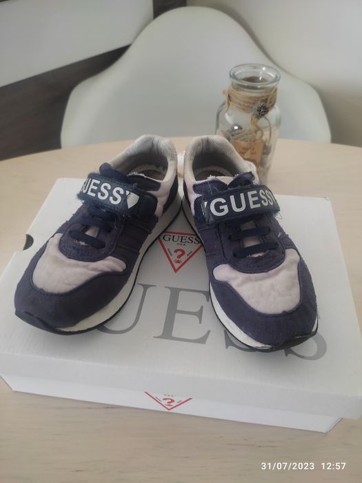 Няколко модела "Guess"