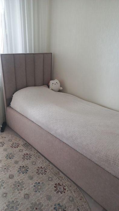 Кровать 90на200 80тыс