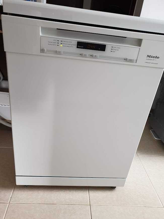 Auto Open - Съдомиялна Miele - 14 Комплекта - Свободностояща - 60см