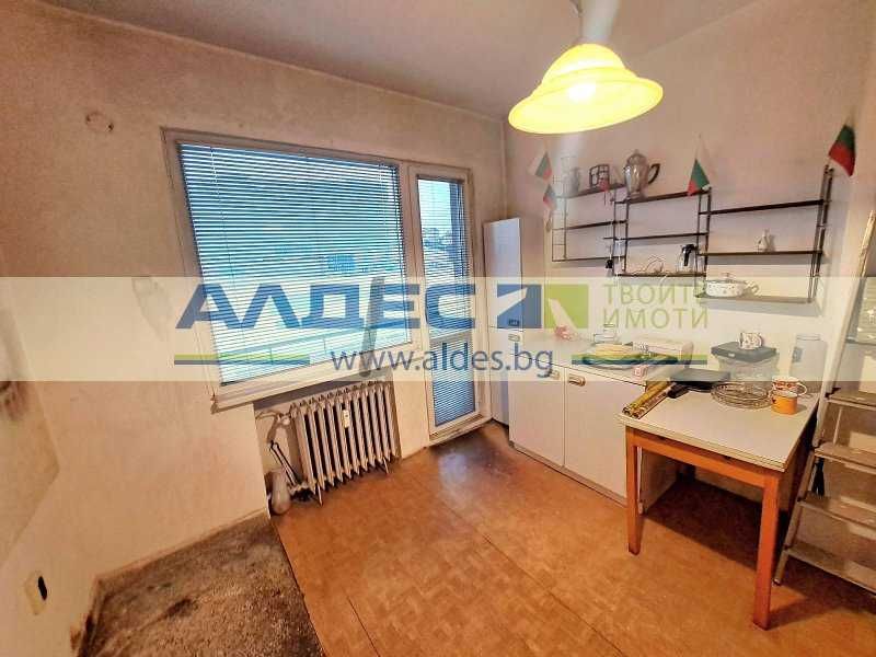 Продава се Двустаен апартамент в София, Оборище - 65 кв.м за 4077 €/кв.м - Снимка #6