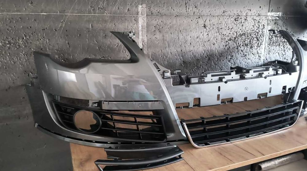 Bara fata VW Passat B6 2005-2010 cu grile si Bandouri Gri LA7T