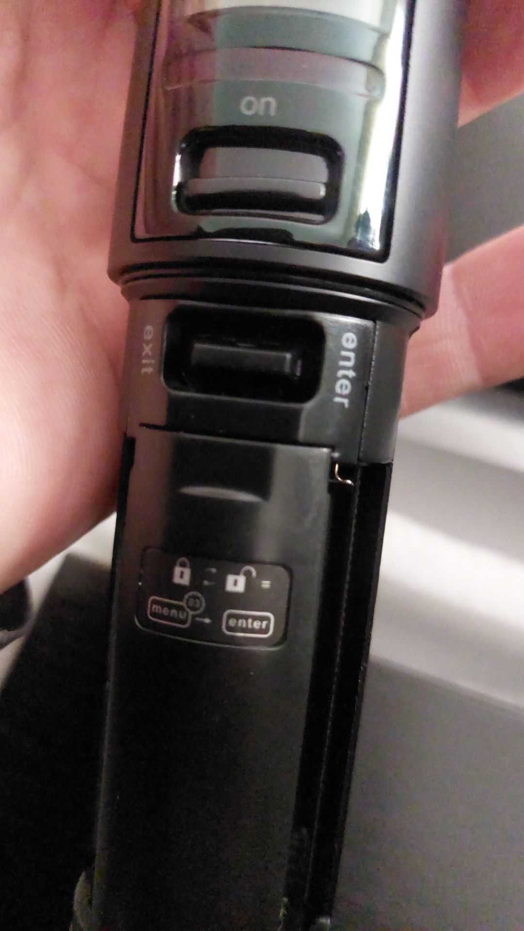 Vand microfon Shure ULXD beta 58, exact ce se vede