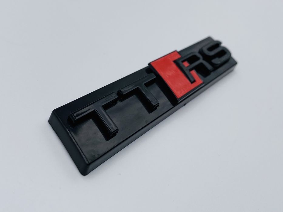 Emblema Audi TTRS grila negru