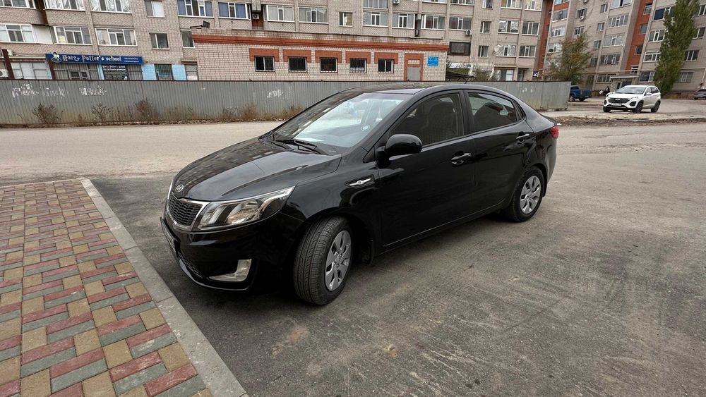 продам KIA Rio 2014