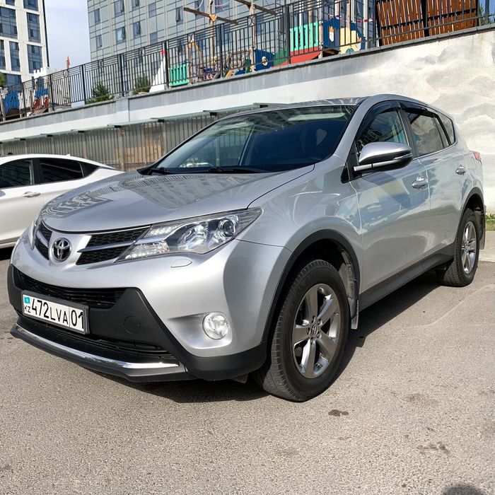 Продам Toyota Rav4 2015