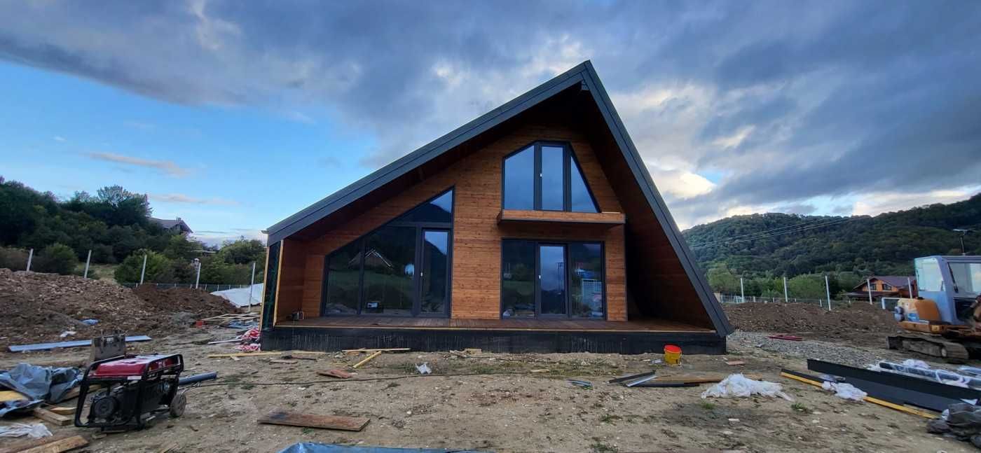 Cabana stil A Frame din lemn si casa din structura de lemn de vanzare