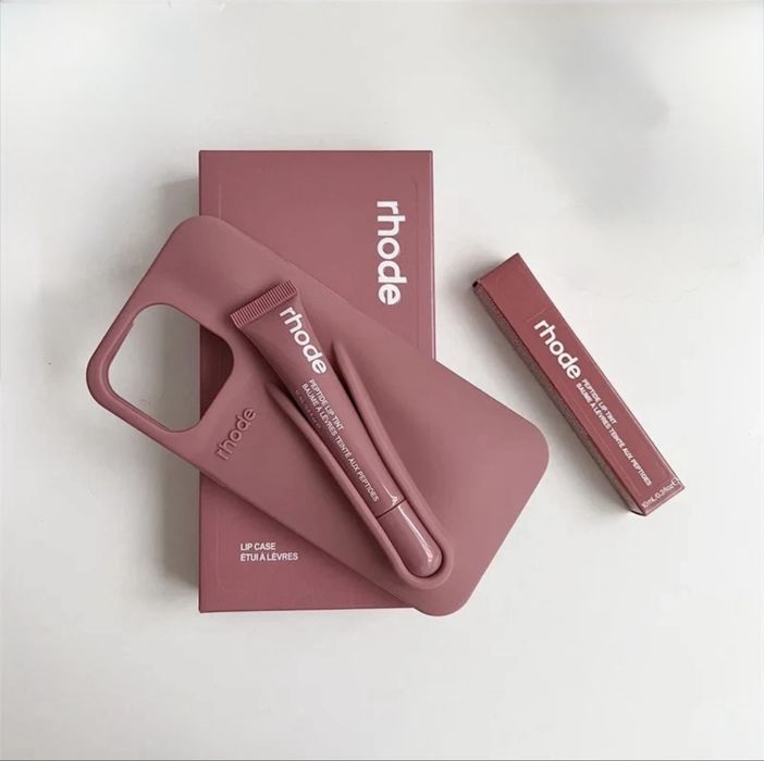 Rhode калъфи и Rhode гланцове Оригинални iPhone Case + Lip Tint Gloss
