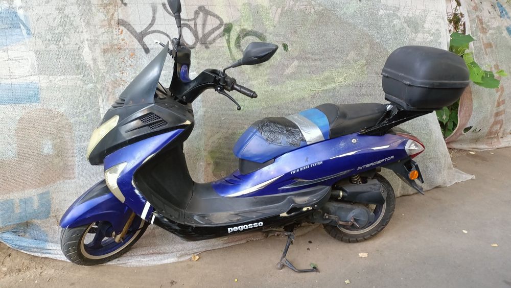 Scuter +49cc de închiriat