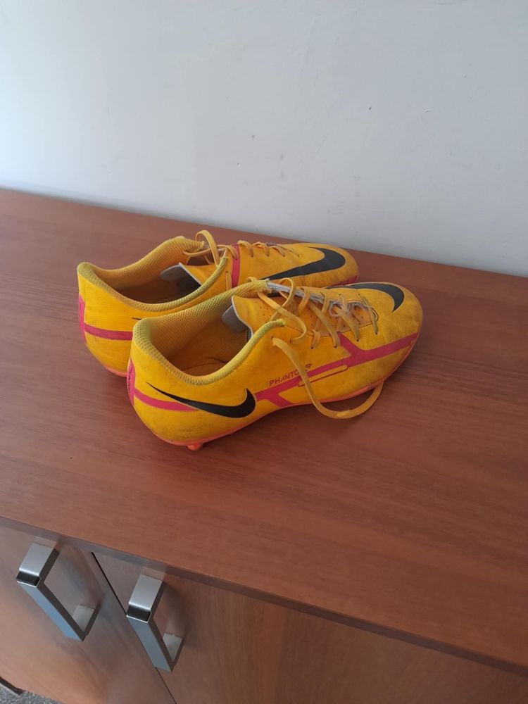 Бутонки Nike 38ми номер