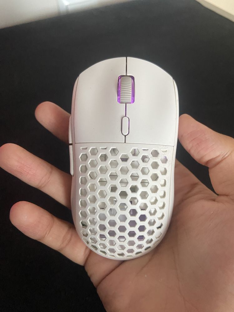 Продам игровую мышку