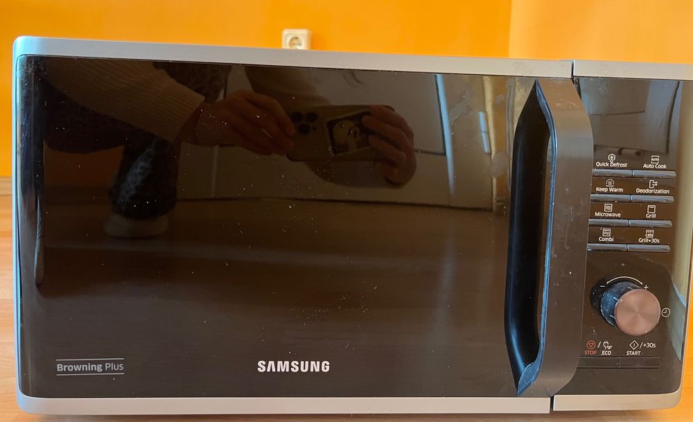 Микровълнова фурна Samsung Browning Plus -MG23K3515AS
