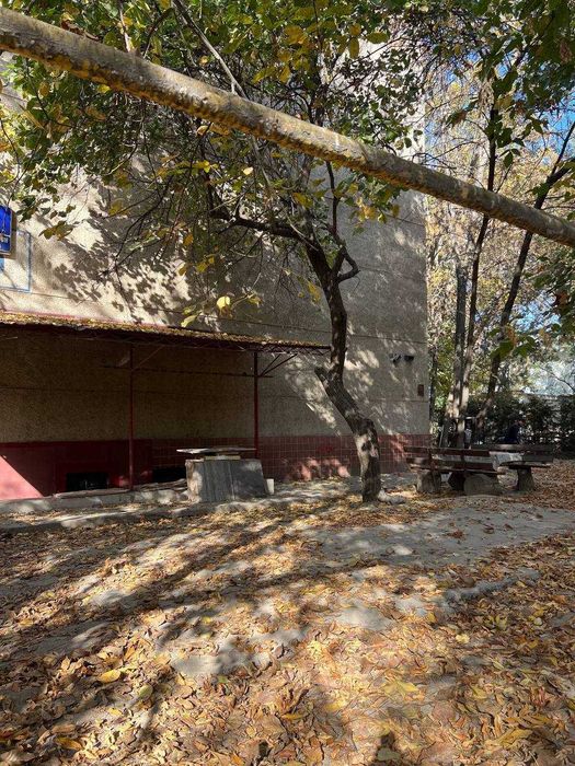 Квартира под офис/Новомосковская Ул.Аккурган 2 ком/ торец