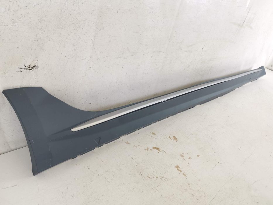 Орнамент Праг Дясно нов Ауди А4 Б9 / Audi A4 B9 [ - ] AllRoad Оригинал