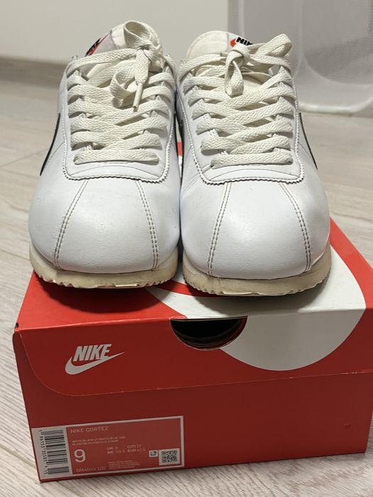 Nike cortez barbati marimea 42.5