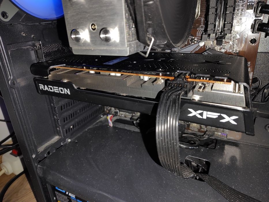 Placa video Xfx Rx6650 xt 8gb ddr6, garantie 2028