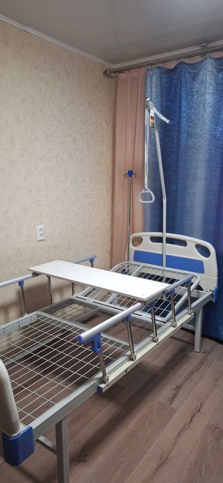 Медицинская кровать для лежачих больных