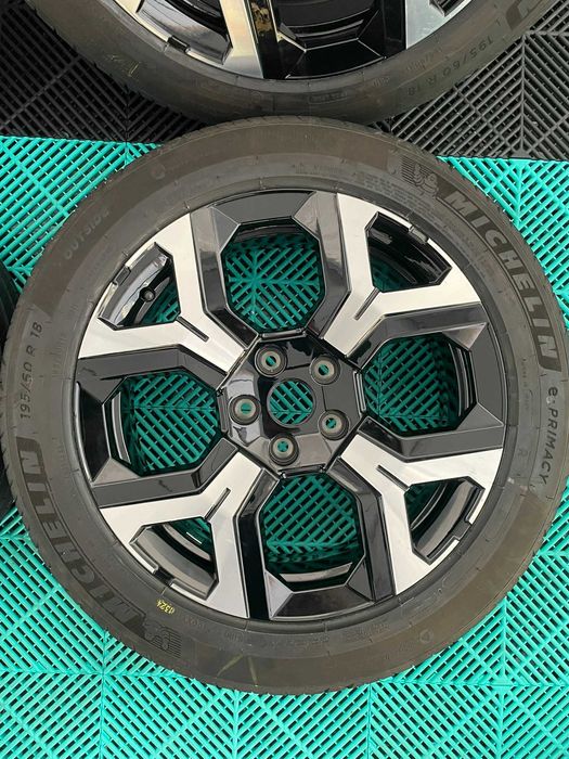 Jante R18 anvelope vara Michelin 195 60 R18 Renault Megane E Tech
