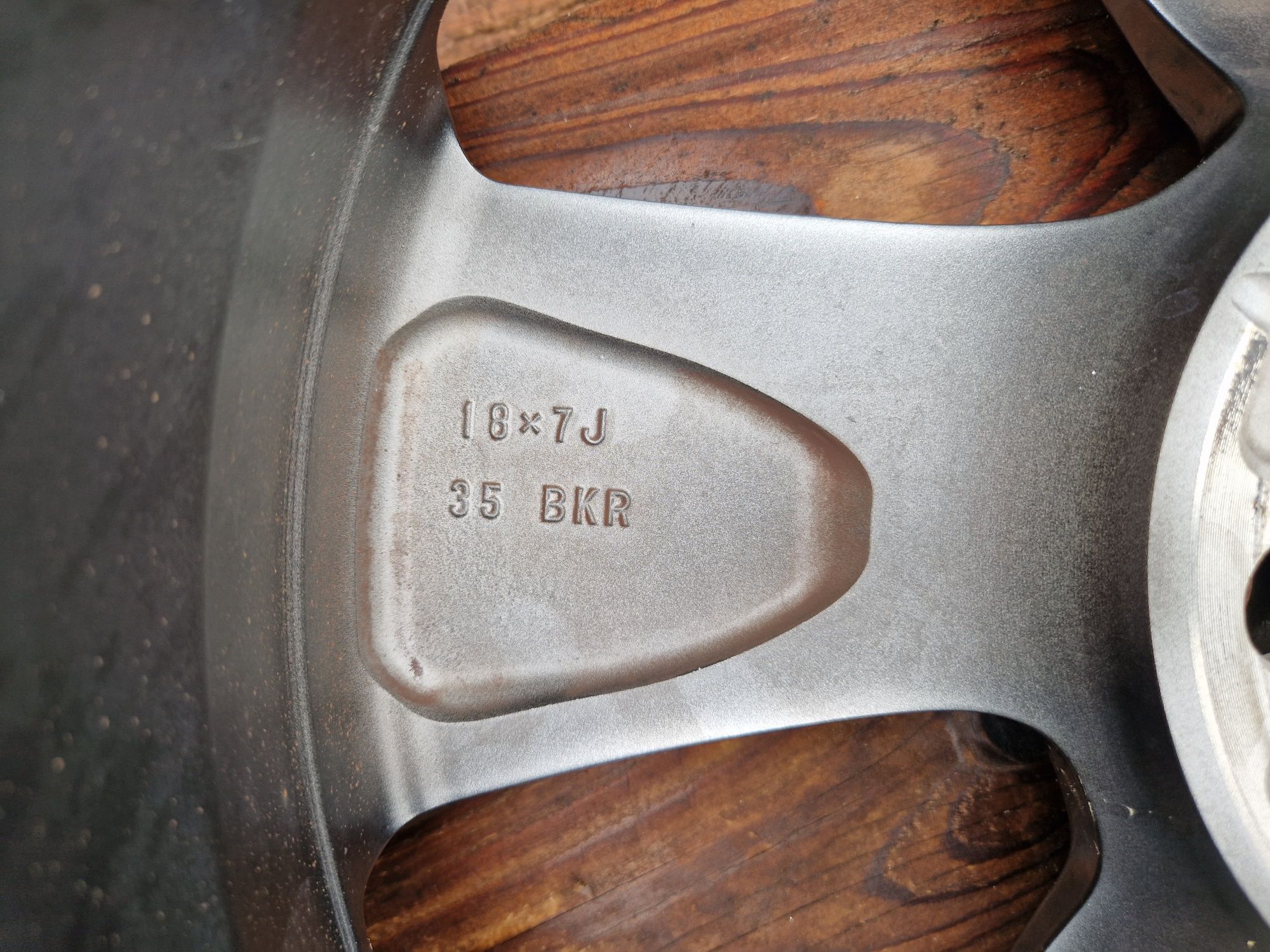 1 o janta jante 18 Toyota Rav 4 18 7j et35