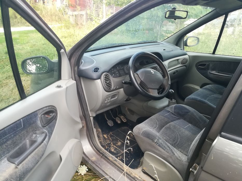 Рено  Сценик/Renault Scenic -На части
