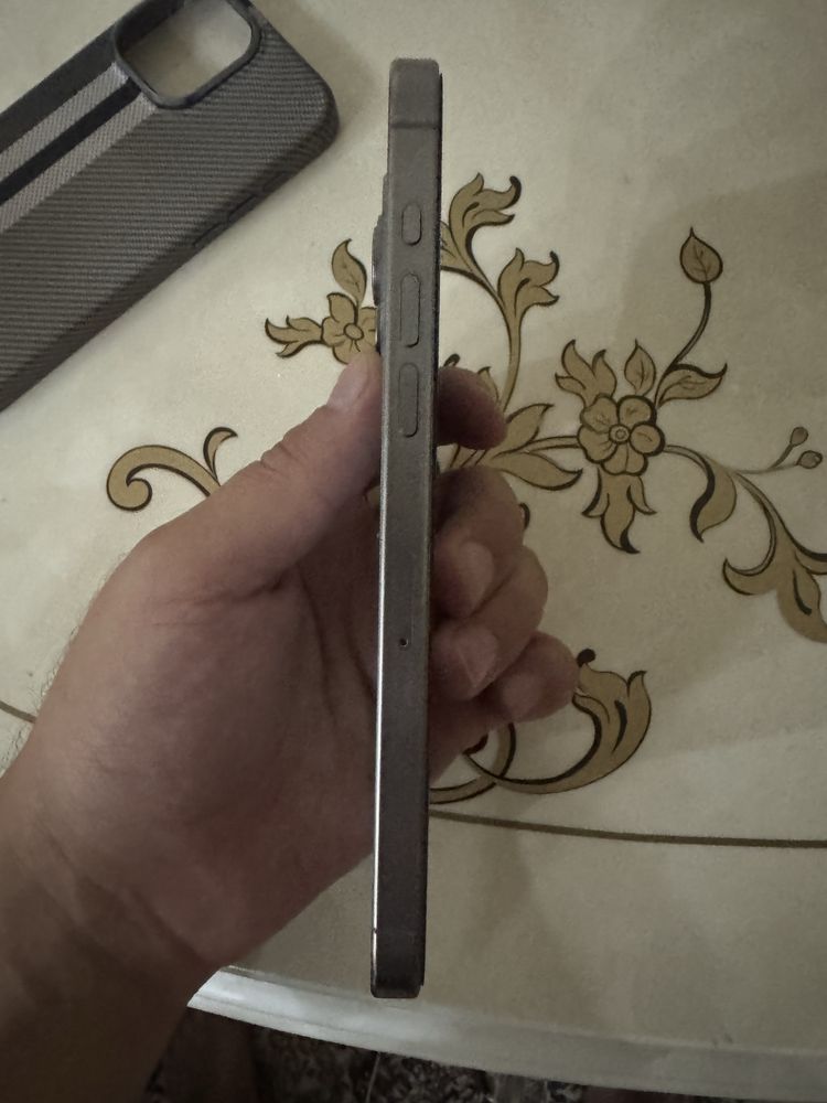 Iphone 15 pro max sotiladi ideal dual sim