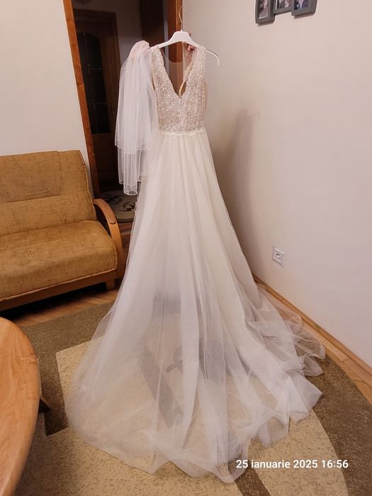 Vand rochie mireasa