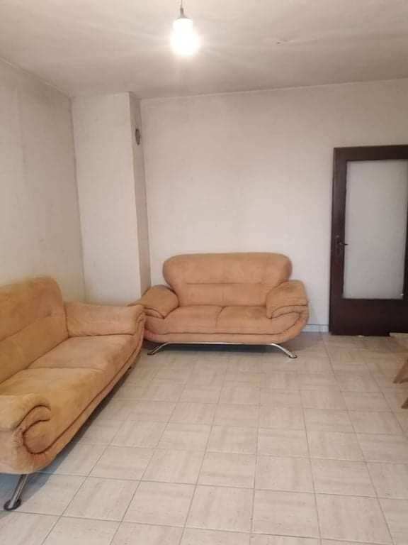 Продавам апартамент в град Лом