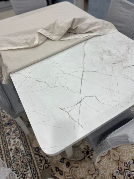 Кухонный стол комплект  ,6шт стулья