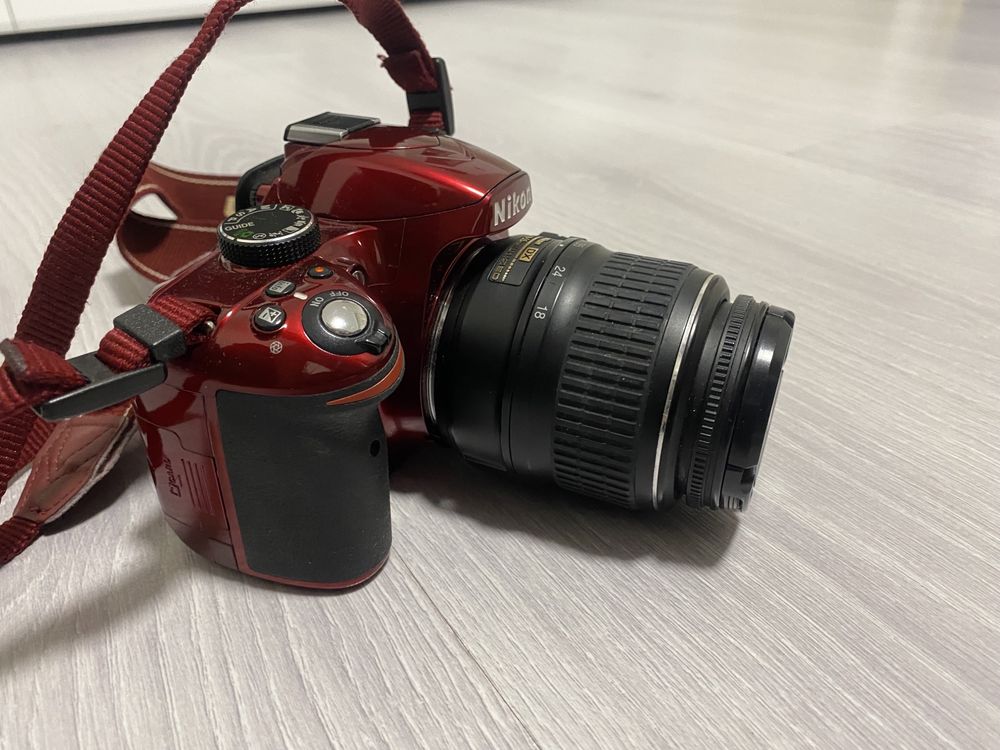 Продам фотоаппарат Nikon D3200,18-55