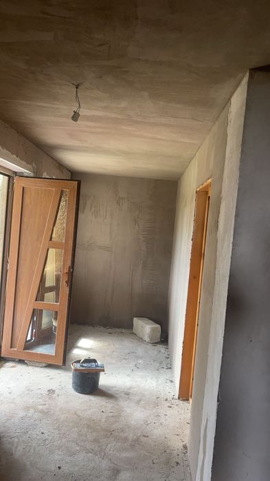 Executam construcții