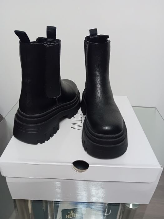 Ghete dama noi mărimea 36 negru