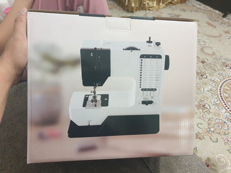 Продам швейную машину!