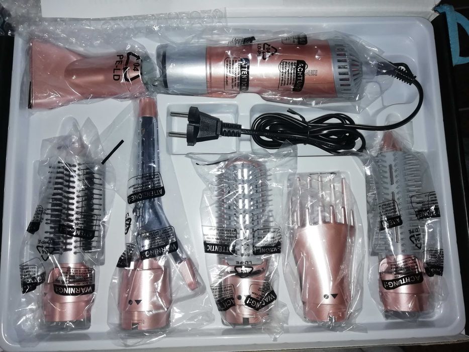 Gemei GM -4831 фен-щетка 2200 Вт