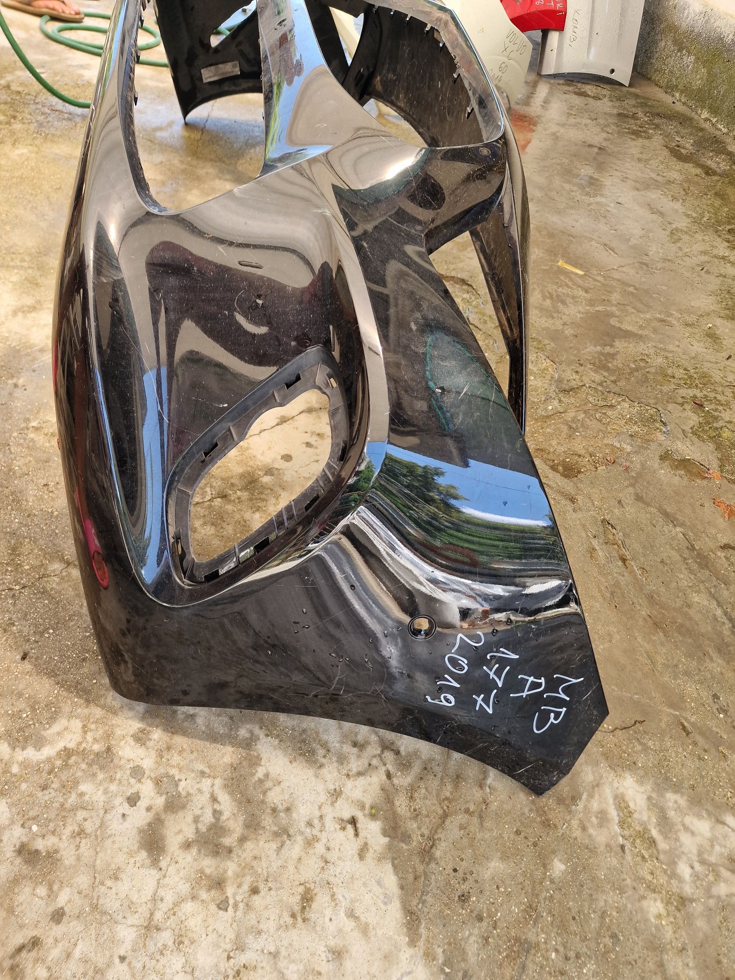 Mercedes Benz  A W 177  2019 предна броня