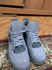 Air jordan 4 retro kaws