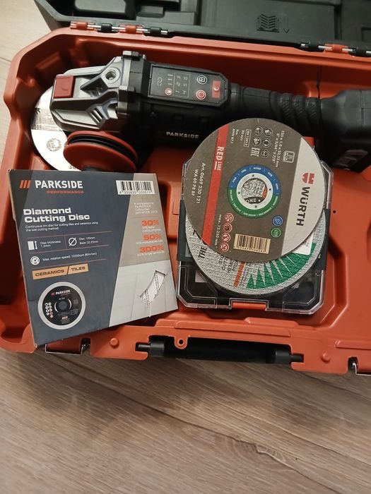 Акумулаторна ъглошлайф Parkside Performance