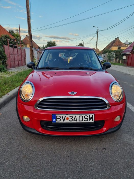 Mini Cooper -1.6 benzină- an 2011