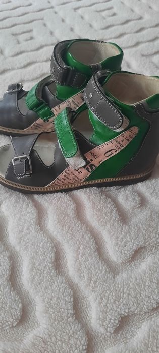Продам детские ортопедические сандали
