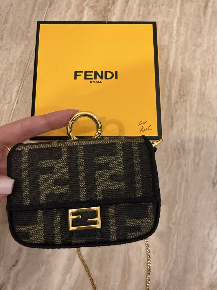Аксесоар за чанта Fendi