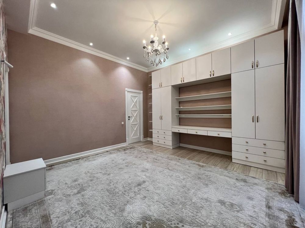 MIRABAD PALACE 4/7-8/10 150м2