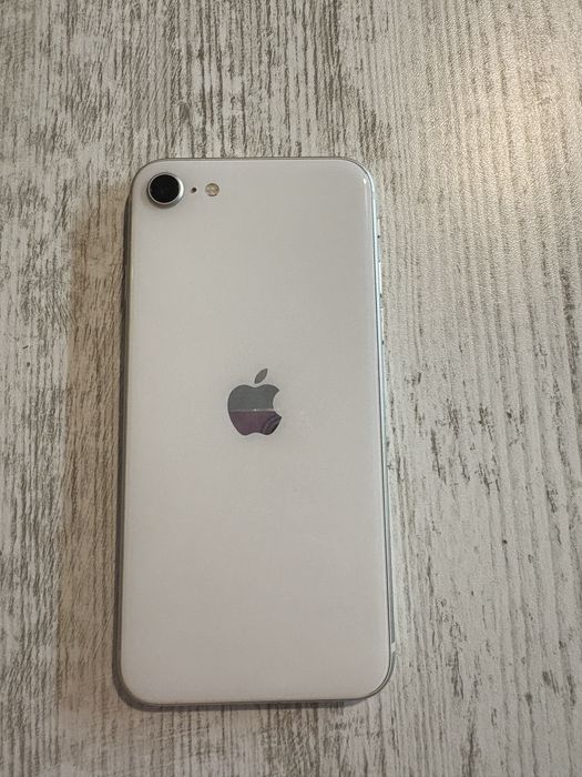 Iphone se 22 64gb